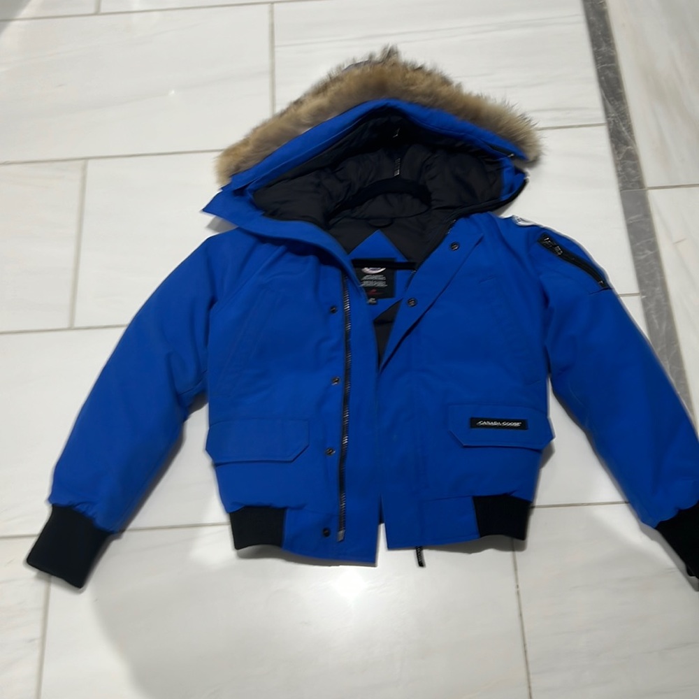 COPY - Kids Canada Goose coat size medium 10/12